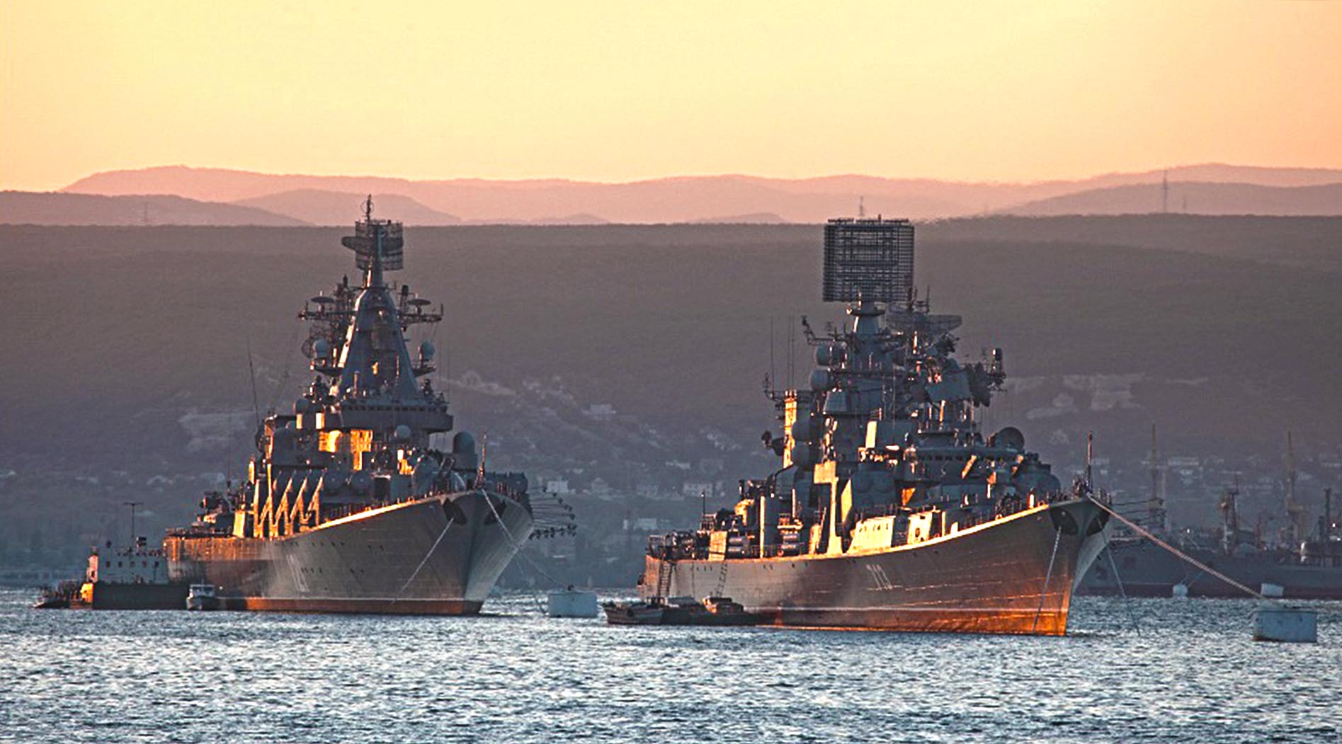 Російські кораблі у Криму Севастополь 2013 Україна